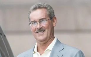 أكبر عشرة محتالين في القرن العشرين