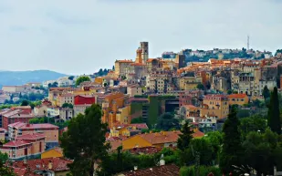 مدينة غراس مكمن العطر الفرنسي