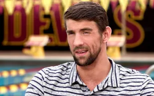 مايكل فيلبس أسطورة السباحة الأمريكية 