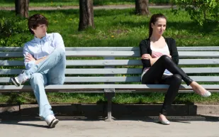 كيف تحارب الملل في العلاقة العاطفية