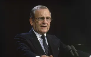 لي لاكوكا المع من عملوا في صناعة السيارات