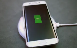 كل ما تحتاج معرفته عن الشحن اللاسلكي