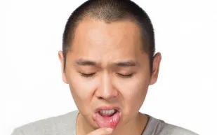 سرطان الفم ينتشر اليكم أساليب الوقاية