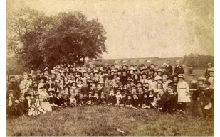 المرأة الأكثر إنجاباً في تاريخ البشرية كم طفلاً أنجبت