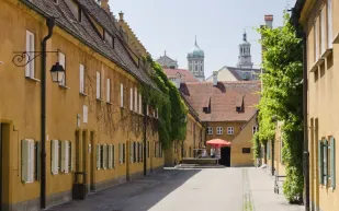 فوغيري مدينة الفقراء الرائعة