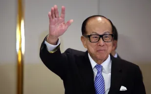 لي كا شنج  الرجل الأغنى في آسيا