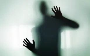 عن الأشياء المرئية والخفية