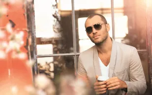 ما شكل وجهك الهندسي ما النظارة التي تناسبك