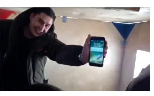 آيفون 7 يستمر بالعمل بعد 13 ساعة في مياة متجمدة 