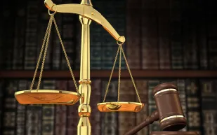 آسيوي يخطف طفلين ويهتك عرضهما في ابوظبي