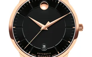 ساعة Movado بلمعان الذهب الوردي.. عندما تجتمع العراقة بالعصرية