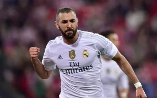 بنزيمة في أزمة بسبب حيوان معرض للانقراض ! (صورة)