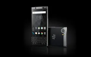 لعشاق «بلاكبيري».. إمكانيات وسعر هاتف Blackberry KEYone (فيديو وصور)