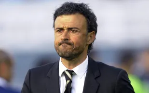 بعد الفوز على خيخون ..لويس إنريكي يسعد جماهير برشلونة !