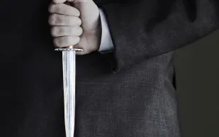 انتقام مروع من شاب مصري بسبب علاقة حب قديمة