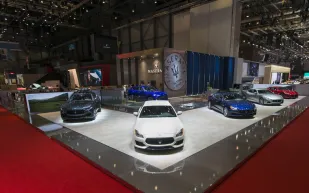 مازيراتي تطلق الإصدار الخاص لسيارة جران توريزمو وليڤانتي بمقصورة داخلية حصرية