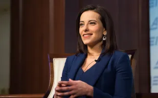 مستشار الأمن القومي الأميركي يعين دينا حبيب مساعدة له