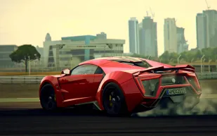 فيديو| استعرضا بسيارة مسروقة في العين فتم حبسهما