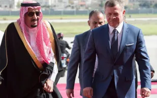 شاهد كيف رحّب شاعران أردنيان بالملك سليمان