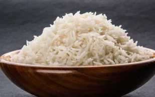 تحذير إعادة تسخين الأرز يصيبك بهذا المرض