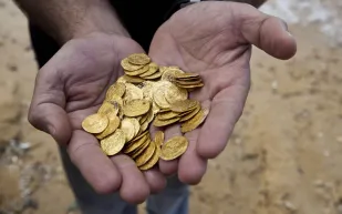 صور| أغلى الكنوز التي اكتشفها «صائدي الجواهر» على الإطلاق 