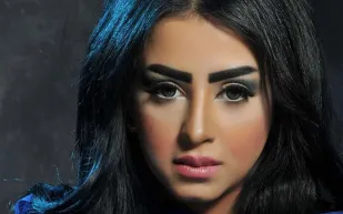 فيديو | لوحة سيارة بمليون ريال للفنانة البحرينية المهرة 