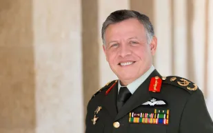 فيديو هذا ما فعله ملك الأردن في تدريب بالذخيرة الحية