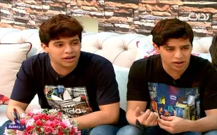 فيديو| توأمان سعوديان يتسببان في زحام شديد بسبب شهرتهم