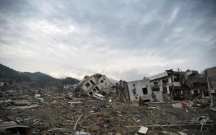 فيديو صادم| تخريب هستيري لـ«استراحة» في السعودية