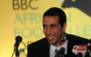 فيديو| محمد ابوتريكه في الملاعب السعوديه 11 مايوا 