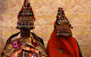 تخطف حبيبها من حفل زفافه تحت تهديد السلاح!