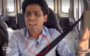 تساؤلات بعد ظهور ضيف بالميكروفون في «رامز تحت الأرض»! (فيديو)