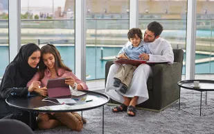 اكتشف نوعية حياتكما الزوجية عبر نظرة إلى علاقتها بوالدها