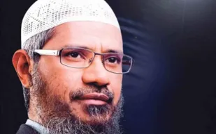 ​ذاكر نايك الهند تلفق لي تهمة الارهاب وخادم الحرمين الشريفين شخصية متواضعة