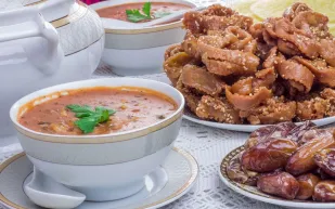 لدخول «جينيس».. دولة عربية تقيم أكبر مائدة طعام في العالم