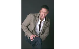 وفاة الفنان والمذيع المصري عمرو سمير