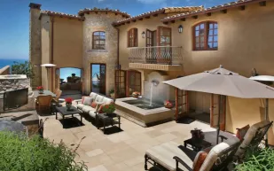 وجهتك عربية؟.. إليك أفخم القصور التي يمكنك إستئجارها 