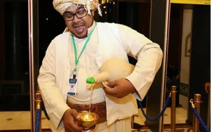 فيديو| من هم الزمازمة الت تسقى الحجاج منذ 14 قرنا