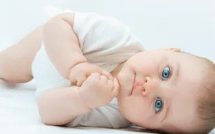 في الاسبوع العالمي لـ«#الرضاعة_ الطبيعية».. لماذا عليك أن تنصح زوجتك بها؟  