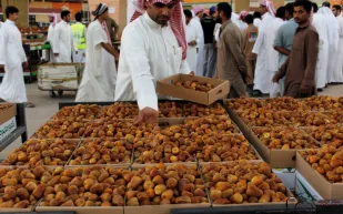 فيديو| اشهر أسواق  التمور فارغة والسبب