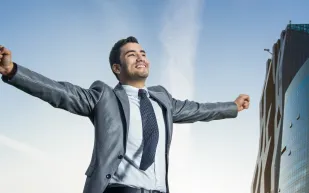 بعيدا من الفطور الصحي والرياضة.. 3 عادات صباحية للرجل الناجح!