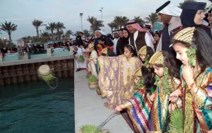 أغرب عادات عيد الأضحى حول العالم.. مرسيدس ولكزس الأضاحي