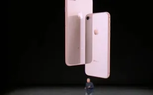 مقارنه بين مواصفات وأسعار أيفون 8 وأيفون 8 بلس 