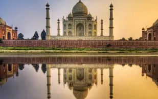 الهند وحرب الأموال السوداء عندما تصفع الحكومة البسطاء وتُجهد الاقتصاد بقرار خاطئ