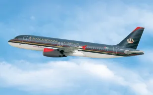 انحراف طائرة أردنية عن مسارها على متنها 126 شخصاً