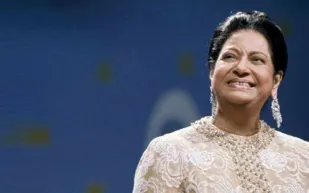 شاهد| إيقاف شيخ أزهري مصري بسبب «أم كلثوم»!