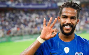 العابد يبتعد عن الملاعب فترة غير محددة