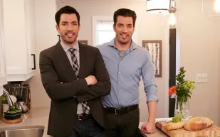 «درو وجوناثان» يرويان لـ «الرجل» رحلة صعودهما ونجاح برنامج «أخوة العقارات»