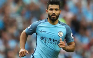 شاهد هدية شركة بوما الألمانية لسيرغيو أغويرو هداف مانشستر سيتي التاريخي (صور)