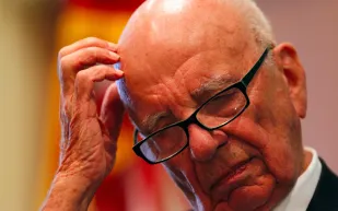 تحقيقات الفساد بالسعودية تضع إمبراطورية "مردوخ" في مهب الريح